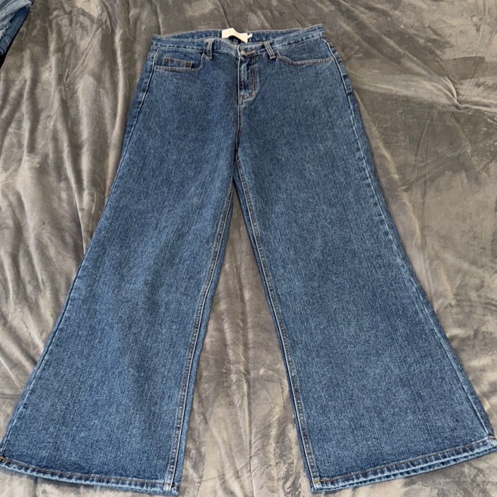 Blue Bootcut Jeans with Classic Flare